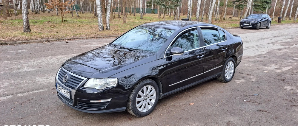 Volkswagen Passat cena 17500 przebieg: 344000, rok produkcji 2007 z Pajęczno małe 277